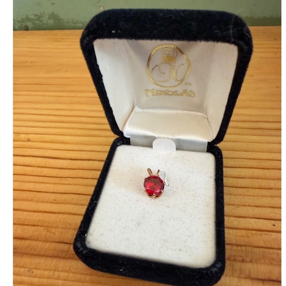 House of Nikolas Jewelry - Vintage House of Nikolas 3ct Cubic Zerconia Ruby Yellow Gold-filled Pendant